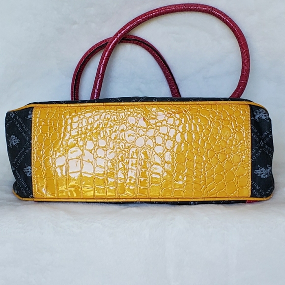 U.S. Polo Assn. Shoulder Bag - Picture 4 of 6